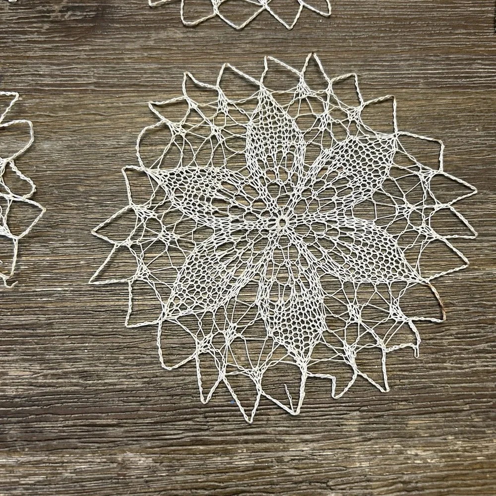 Antique Lot of 18 Handmade Round Doilies Table Top Doily Crochet Lace Cottage